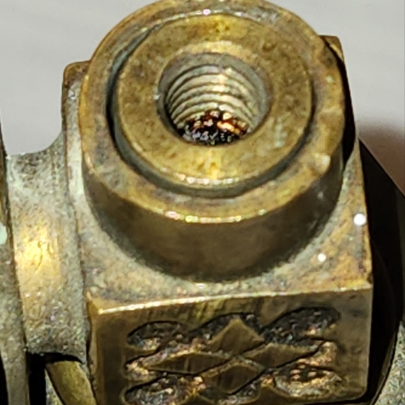 Antique Victorian Brass Oil Lamp Holder - Picture 9 of 12